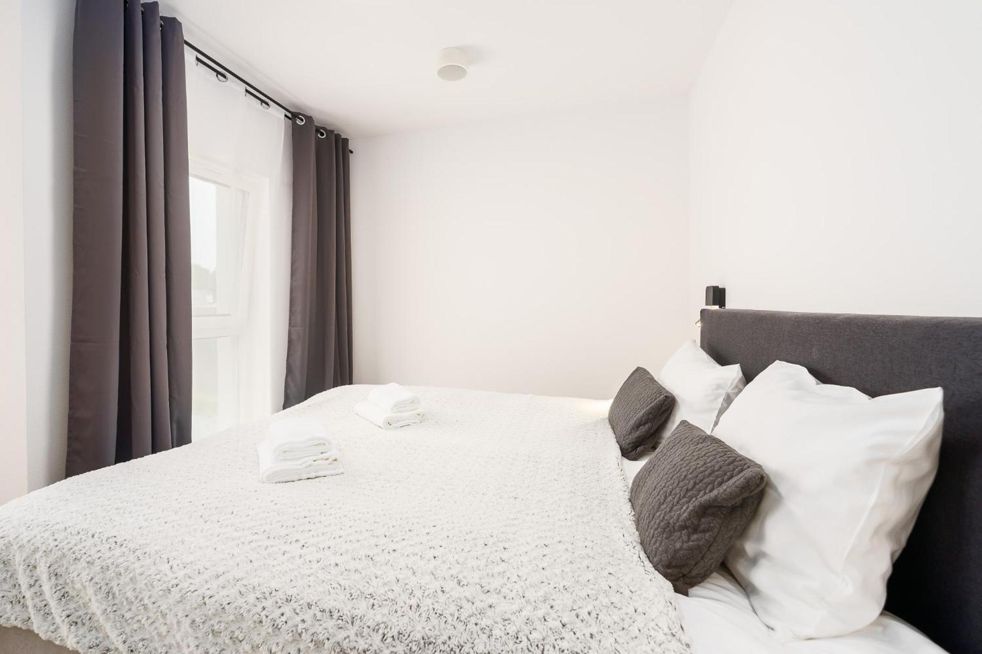 Aquamarina Prima Seaside Apartments By The Beach By Noclegi Renters เมียนซิดดรอแย ภายนอก รูปภาพ